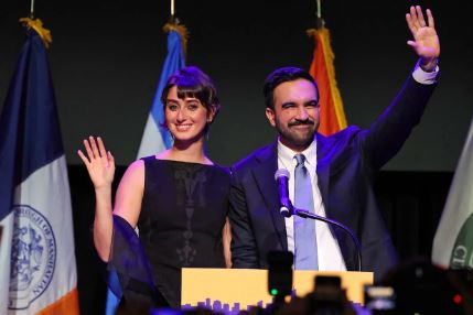 زهران ممدانی و همسرش راما دواج